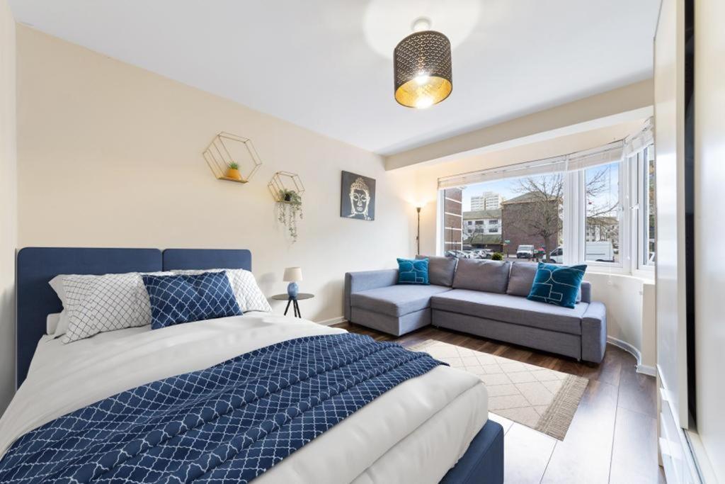 Isleworth Suites - Tw7 Екстер'єр фото