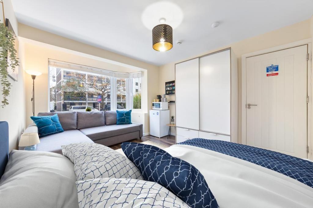 Isleworth Suites - Tw7 Екстер'єр фото